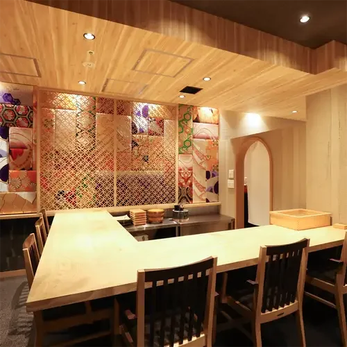 Chocotto Sushi Kiwami — Branch counter dining room.
